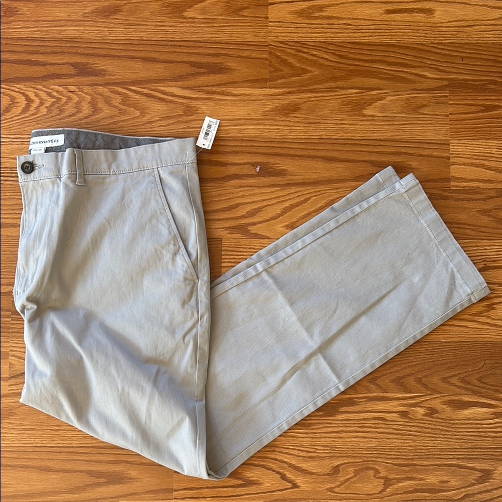 NEW Amazon Essentials Flat Front Chinos Khakis Sz 38 Waist/30 Length Light Grey